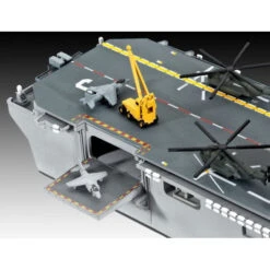 Revell 1/700 Assault Carrier USS WASP Class -Model Toy Store 05178 us navy assault carrier wasp class 05