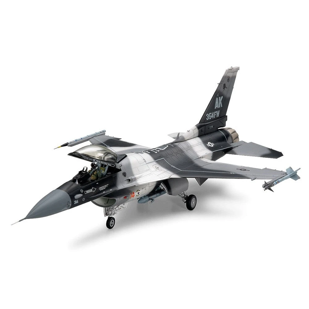 Tamiya 1/48 F16C/N Aggressor/Adversary 1 Tamiya 1/48 F16C/N Aggressor/Adversary