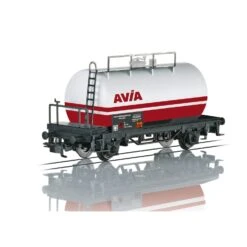 44404 HO Avia Mineral Oil Tank Car