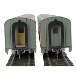 HO 85 Budd Lrge Window Coach UP