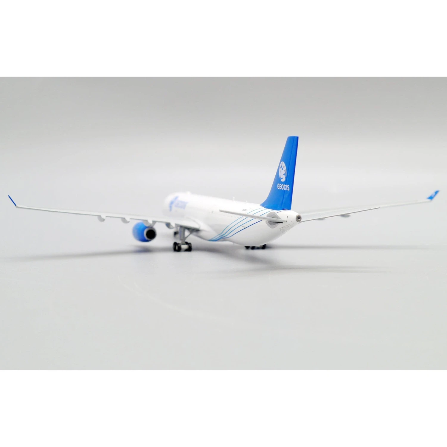 1/400 Titan Airways A330300(P2F) GEODIS (GEODS) 9 1/400 Titan Airways A330300(P2F) GEODIS (GEODS) - Image 9