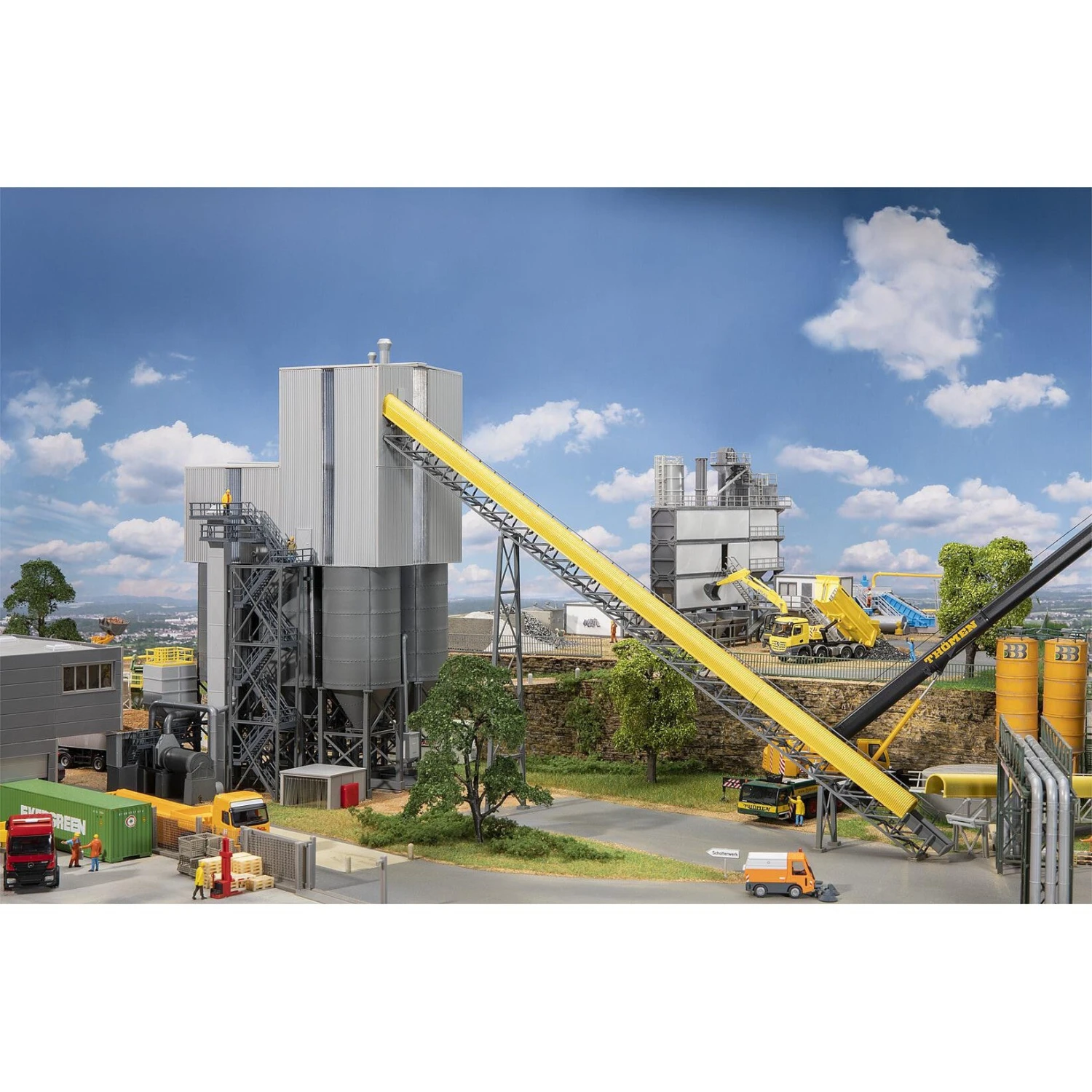 Faller HO Modern Stone Crushing Plant 3 Faller HO Modern Stone Crushing Plant - Image 3