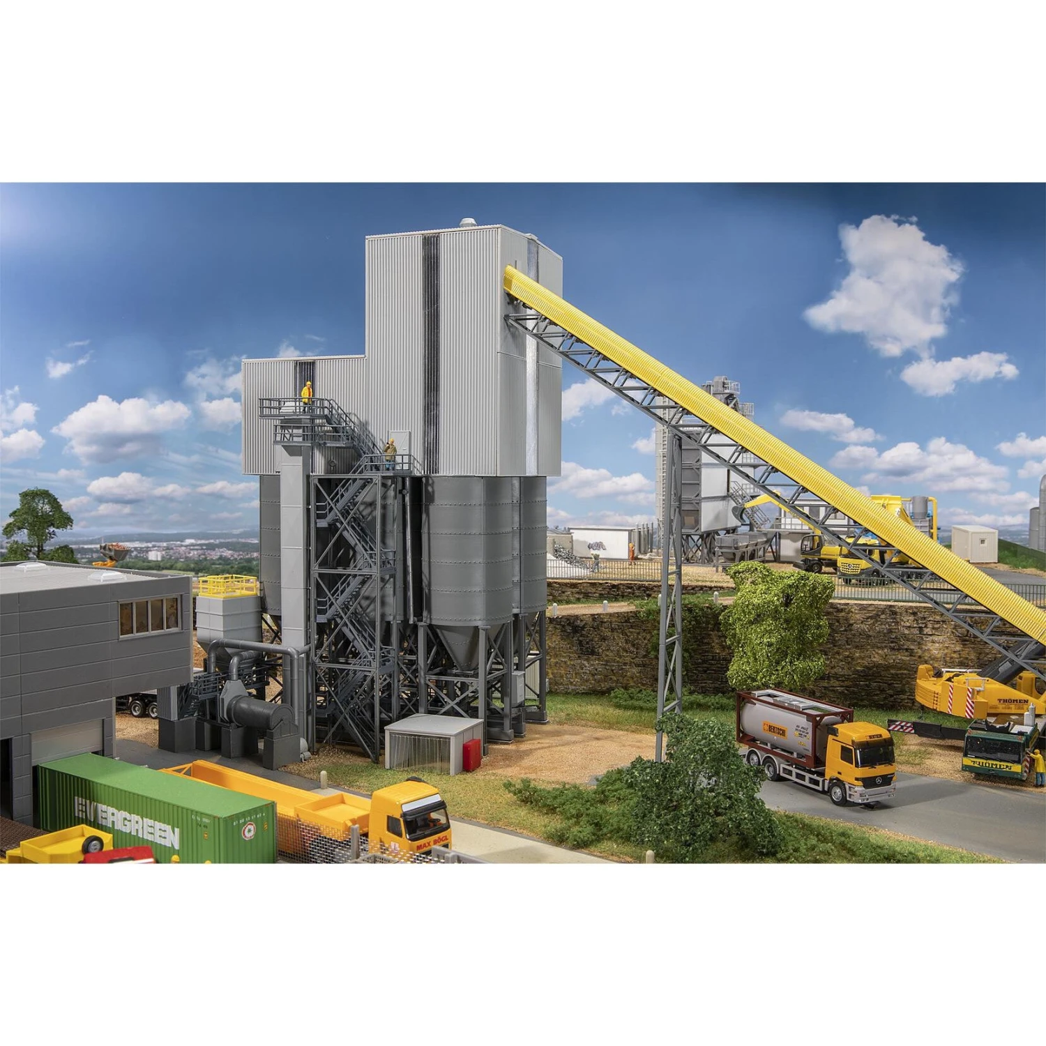 Faller HO Modern Stone Crushing Plant 5 Faller HO Modern Stone Crushing Plant - Image 5