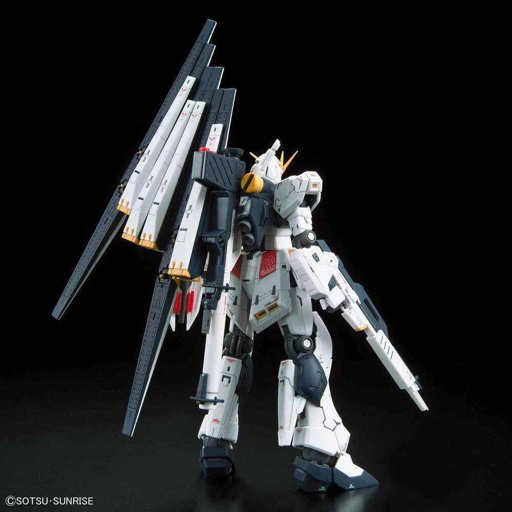 Bandai RG 1/144 NU GUNDAM 2 Bandai RG 1/144 NU GUNDAM - Image 2