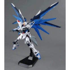Bandai 1/100 MG FREEDOM GUNDAM Ver.2.0 -Model Toy Store G5061611 10