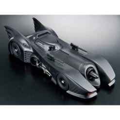 Bandai 1/35 SCALE MODEL KIT BATMOBILE BATMAN Ver. 10 Bandai 1/35 SCALE MODEL KIT BATMOBILE BATMAN Ver. -Model Toy Store G5062185 2