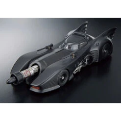 Bandai 1/35 SCALE MODEL KIT BATMOBILE BATMAN Ver. 11 Bandai 1/35 SCALE MODEL KIT BATMOBILE BATMAN Ver. -Model Toy Store G5062185 3