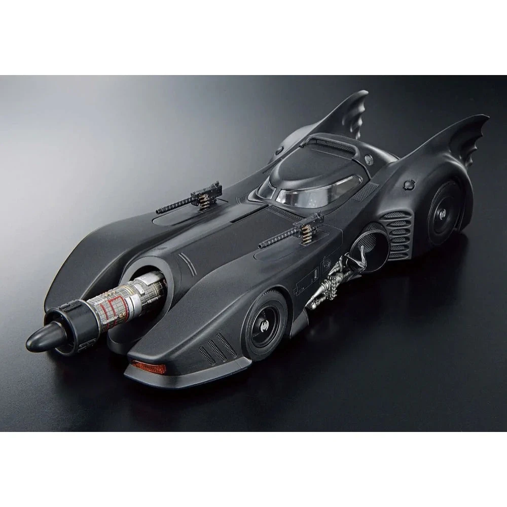Bandai 1/35 SCALE MODEL KIT BATMOBILE BATMAN Ver. 4 Bandai 1/35 SCALE MODEL KIT BATMOBILE BATMAN Ver. - Image 4