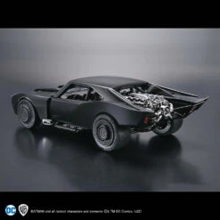 Bandai 1/35 SCALE MODEL KIT BATMOBILE THE BATMAN Ver. -Model Toy Store G5062186 5