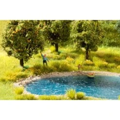 HO Vegetation Starter Set On The Bank