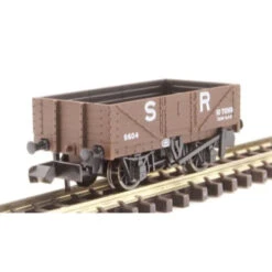 Peco N RTR 9ft 5 Plank Open Wagon SR Brown