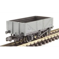 Peco N RTR 9ft 5 Plank Open Wagon BR Grey