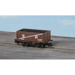 Peco N 9ft 7 Plank Open Wagon SR Brown