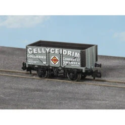 Peco N RTR 9ft 7 Plank Open Wagon Gellyceidrim