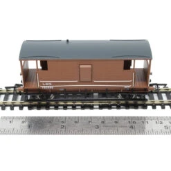 Hornby OO LMS D1919 20T Brake Van 730386 Era 3 -Model Toy Store R6935 5