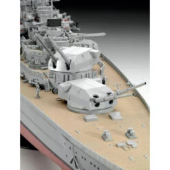 Revell 1/350 Battleship Bismarck 11 Revell 1/350 Battleship Bismarck -Model Toy Store RK05040 5