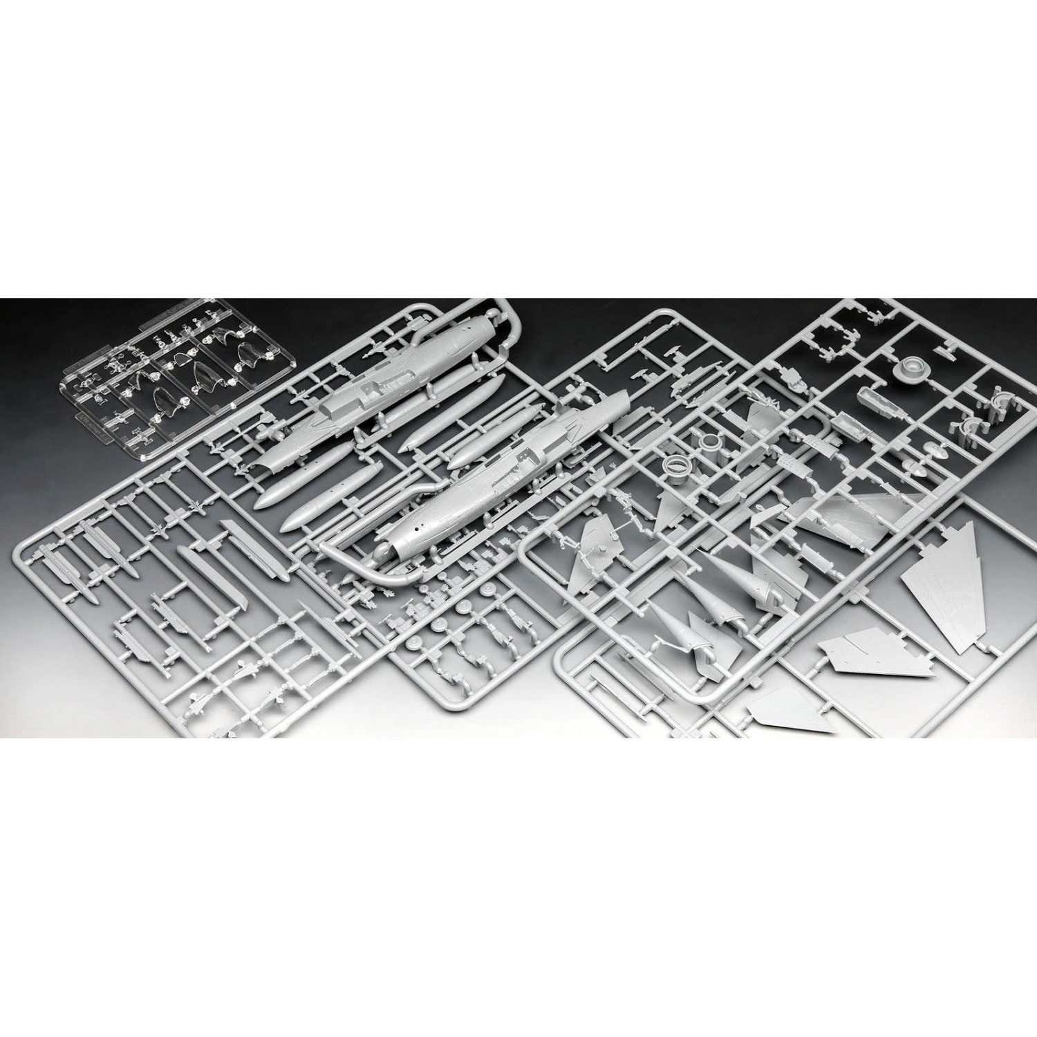 Revell 1/72 Dassault Mirage F.1C/CT Model Set 4 Revell 1/72 Dassault Mirage F.1C/CT Model Set - Image 4