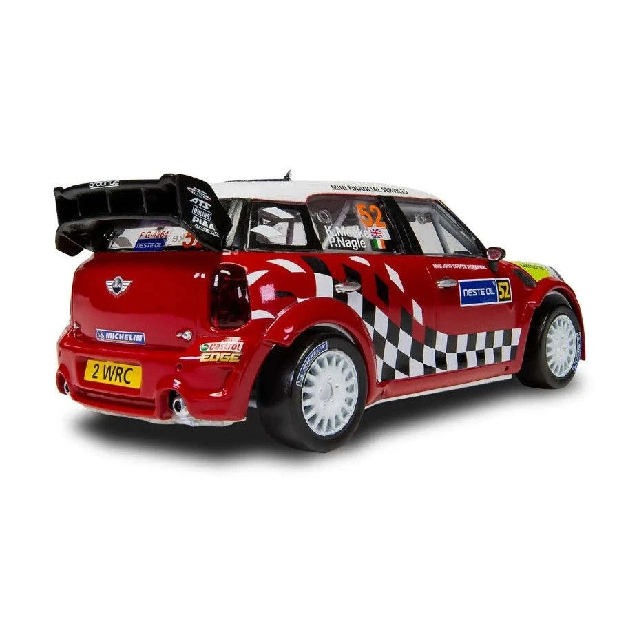 Airfix 1/32 Mini Countryman WRC Starter Set 2 Airfix 1/32 Mini Countryman WRC Starter Set - Image 2
