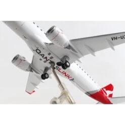 1/200 QantasLink Embraer 190 VHUZD 11 1/200 QantasLink Embraer 190 VHUZD -Model Toy Store g2qfa1100 4